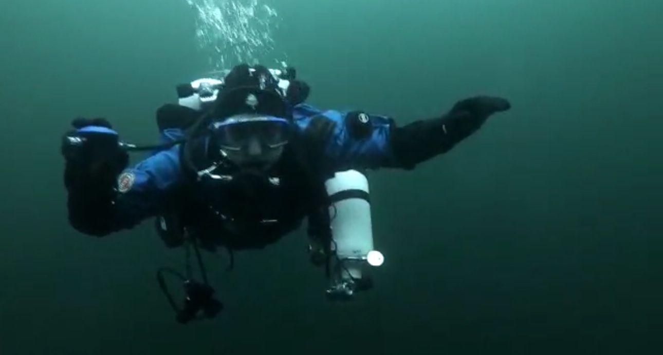 Tarierung und Übung im Grünwasser